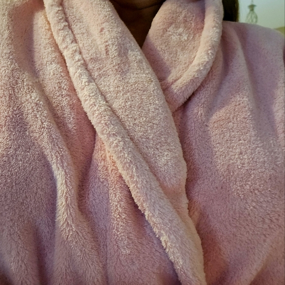 Charter Club super soft, cozy bath robe. - Picture 8 of 9